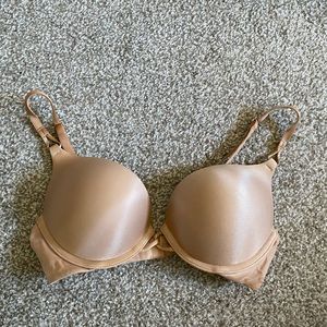 Victoria’s Secret Miraculous Plunge bra